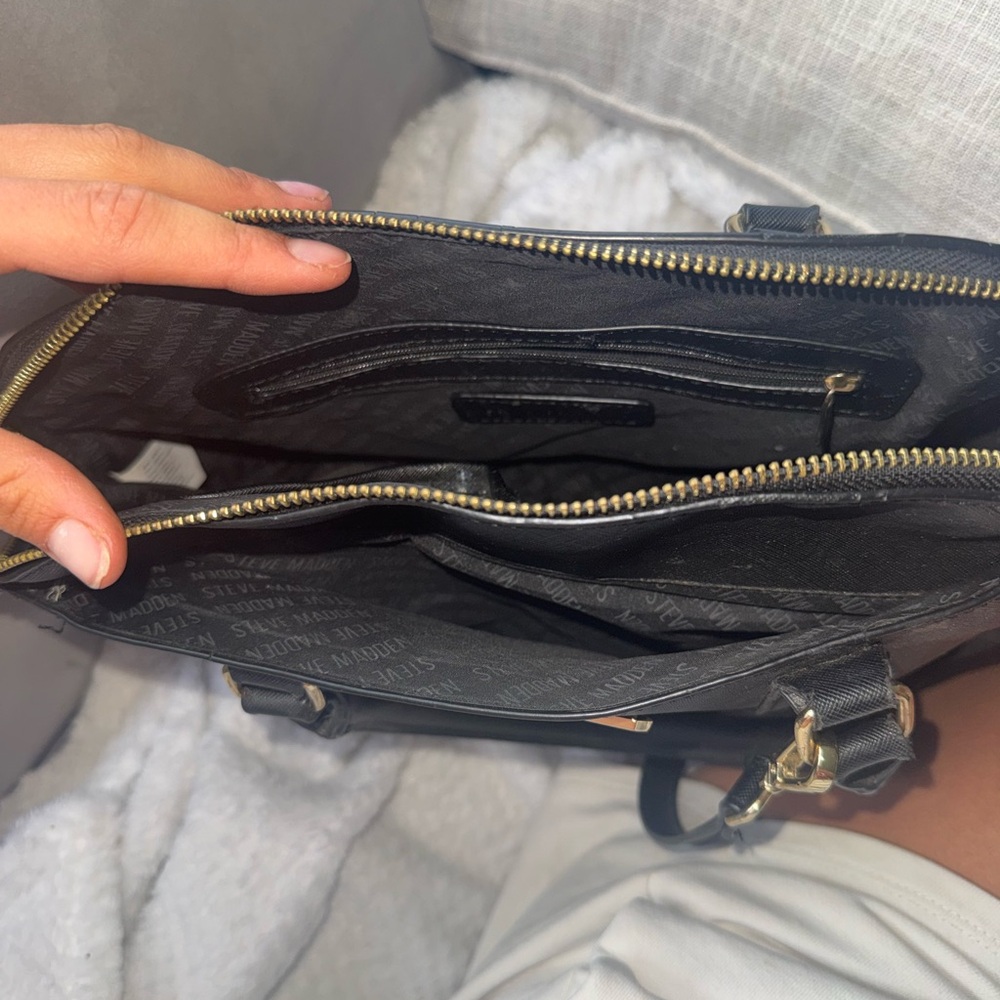 Steve Madden Black Purse - Picture 3 of 4